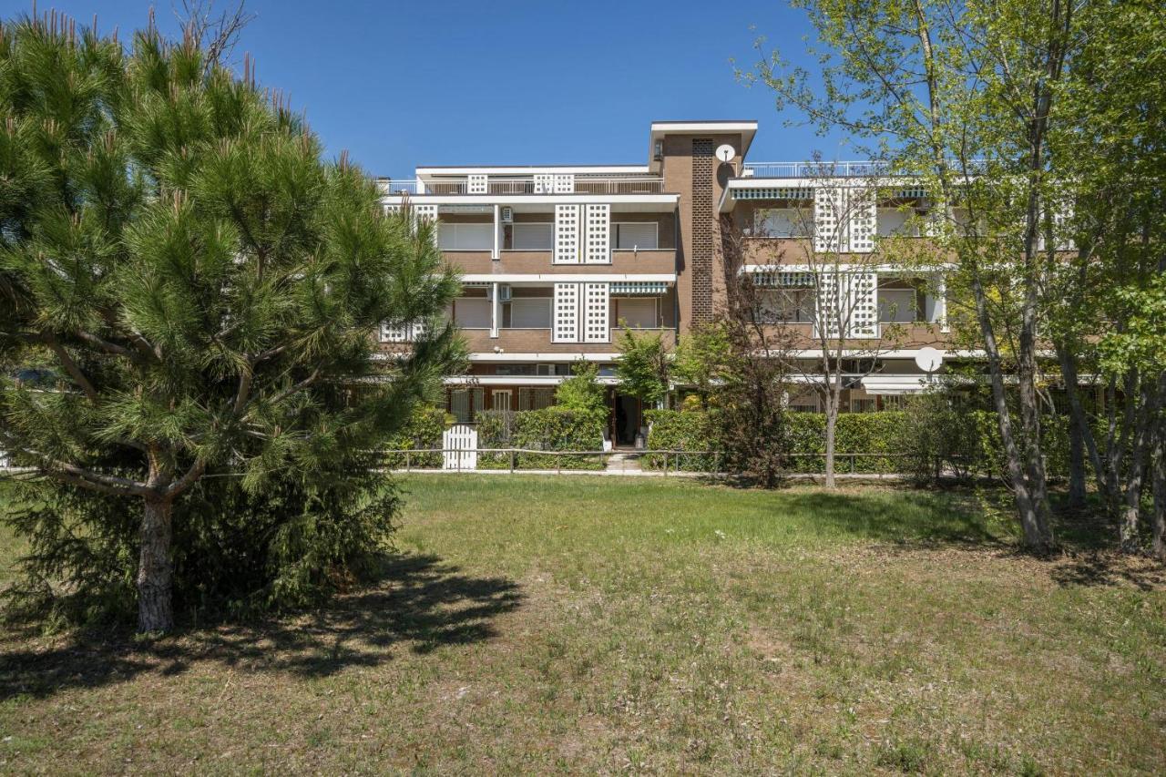 Residence Sea Bibione Bagian luar foto