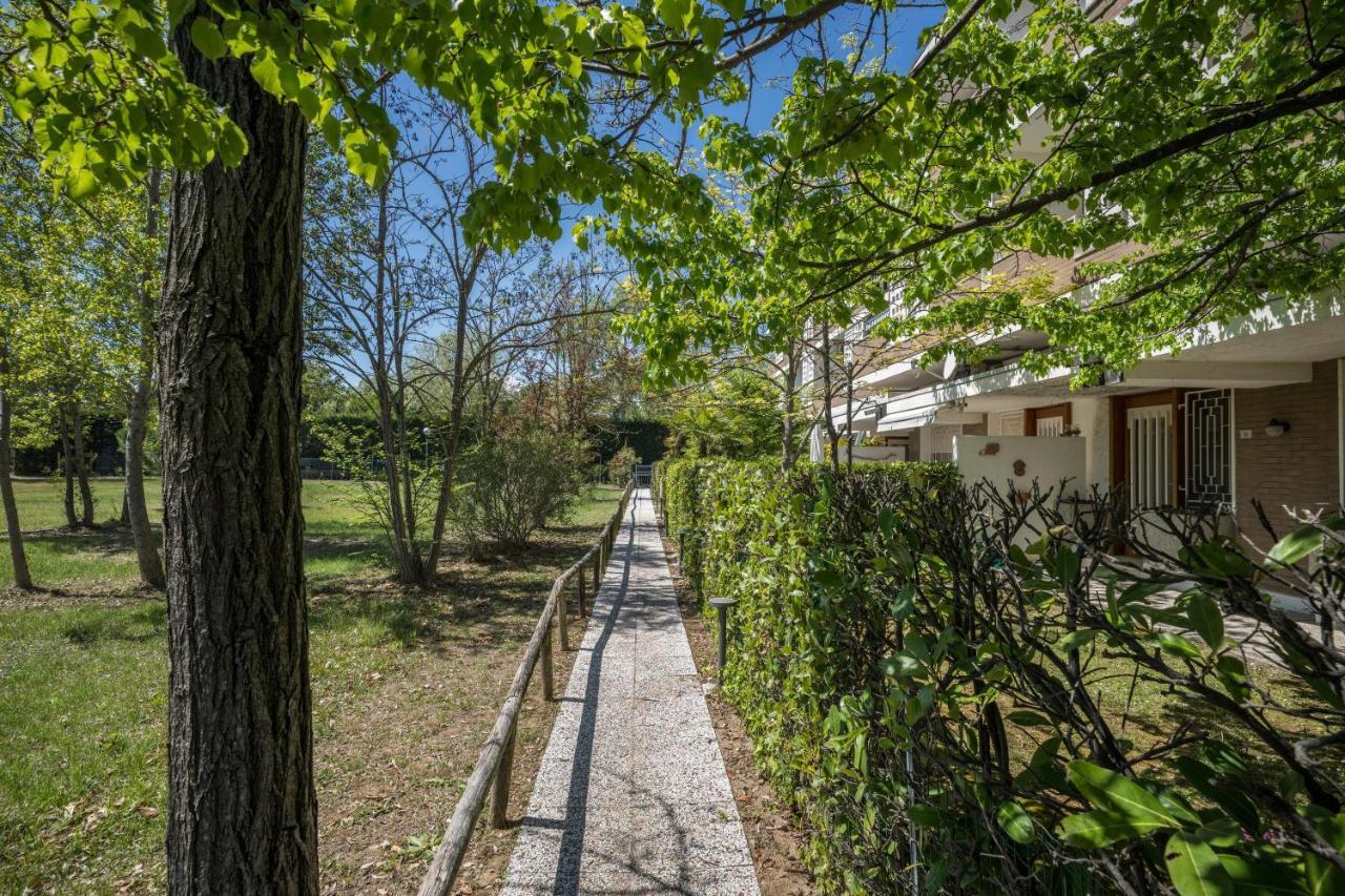 Residence Sea Bibione Bagian luar foto